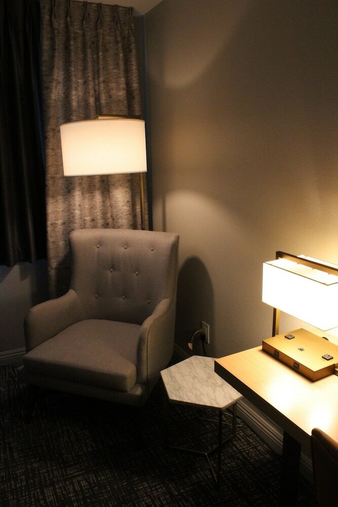 Lincoln Hotel Surestay Collection By Best Western