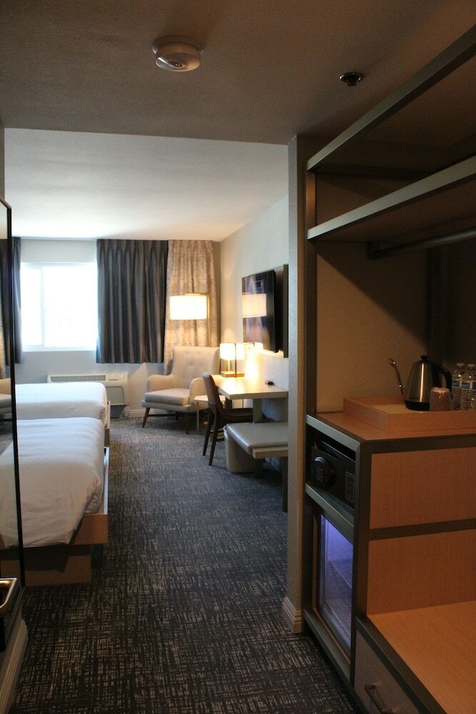 Lincoln Hotel Surestay Collection By Best Western