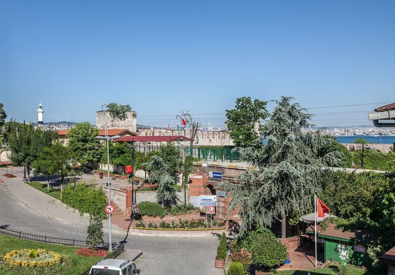 Sultan Apartments