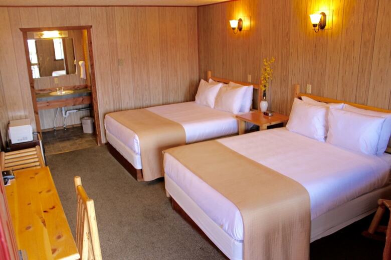 Hotel The Rustic Inn