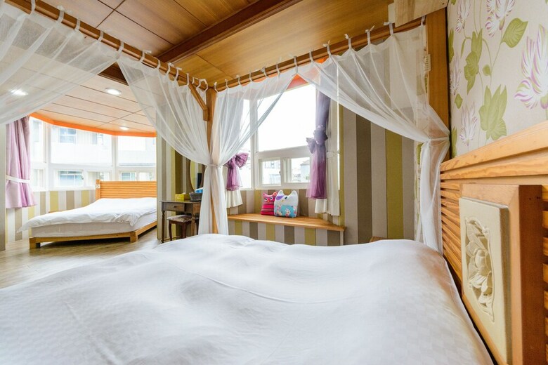 Hotel Owl Castle Bed And Breakfast