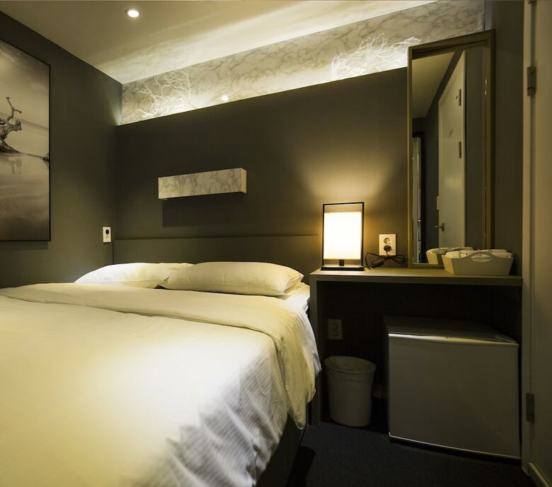 Hotel Uh Stay