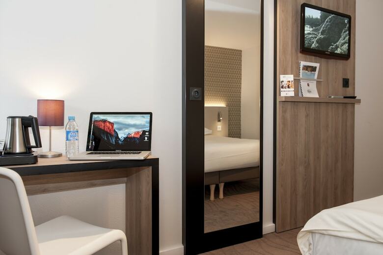 Brit Hotel Avignon Sud