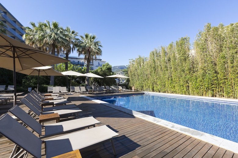 Hotel Aimia