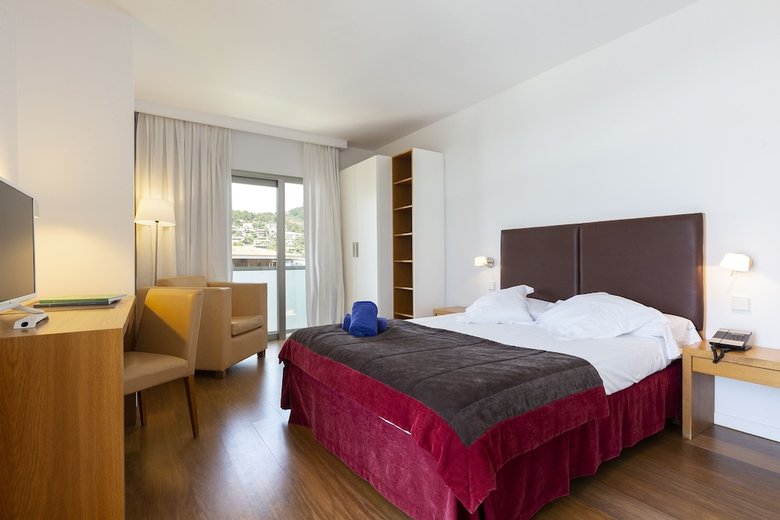 Hotel Aimia