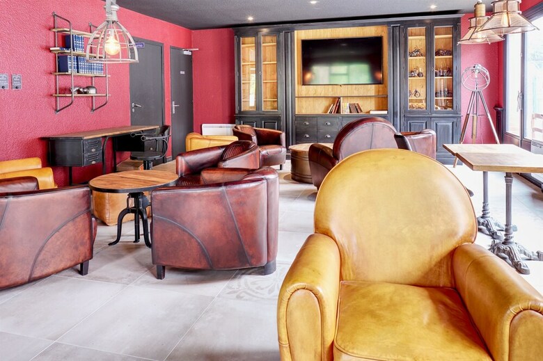 Hotel Kyriad Lille Est - Hem