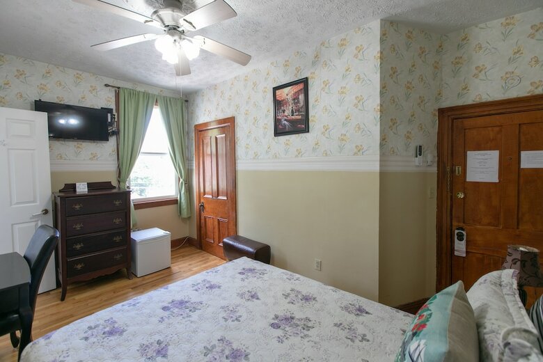 Hotel Prince Street Suites