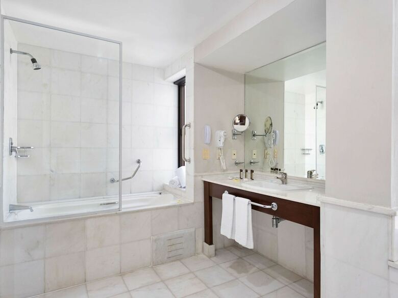 Grand Plaza Hotel