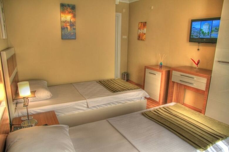 Tamara Suite Hotel