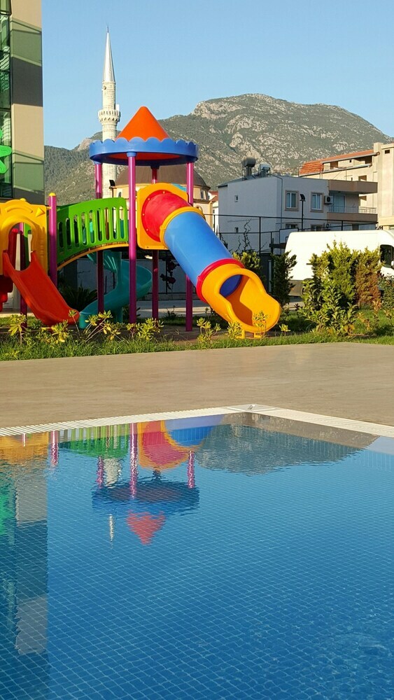 Moda Marine Apartments