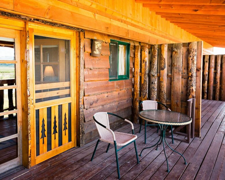 Cabana Bar N Ranch