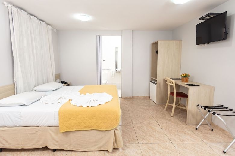 Hotel Ciriba�