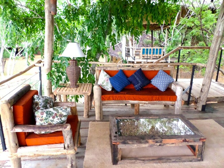 Cabana Saraii Village