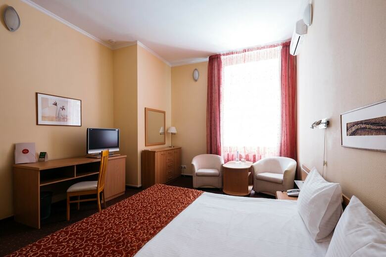 Premier By Usta Hotels