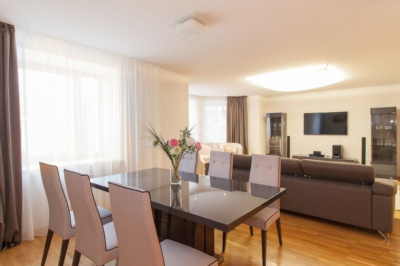Premier By Usta Hotels