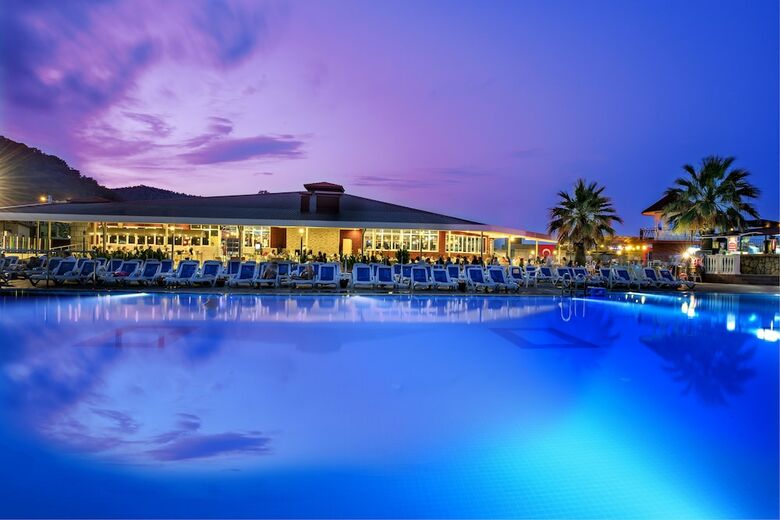 Hotel Sailor's Beach Club - All Inclusive