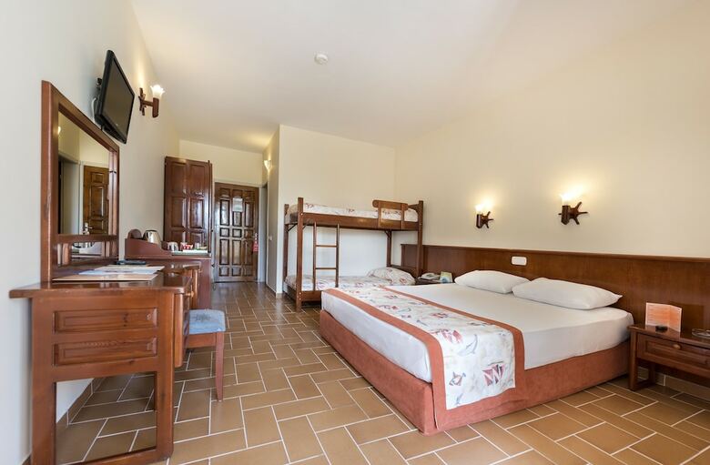 Hotel Sailor's Beach Club - All Inclusive
