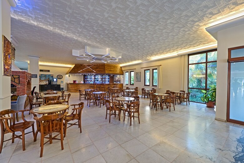 Hotel Sailor's Beach Club - All Inclusive