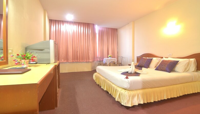 Chumphon Gardens Hotel
