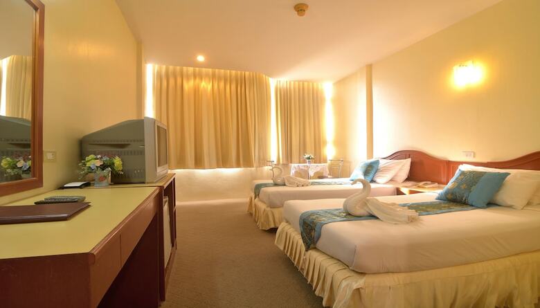 Chumphon Gardens Hotel