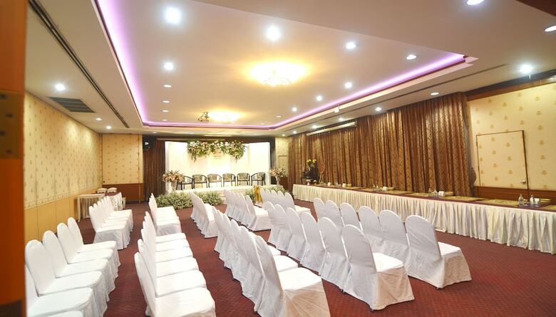 Chumphon Gardens Hotel