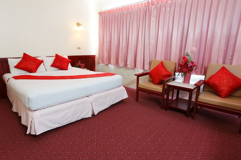 Chumphon Palace Hotel