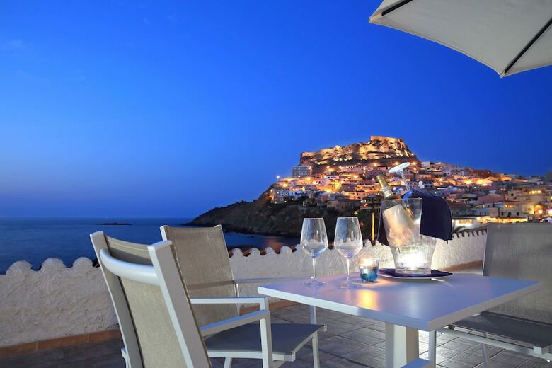 Posada Meli Hotel - Near Marina Di Castelsardo Beach