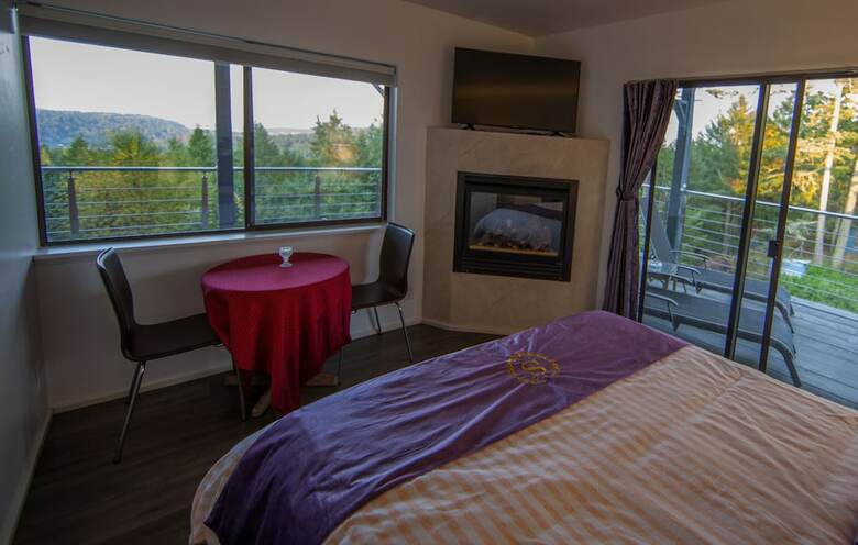 Shangri-la Oceanfront B&B