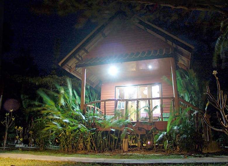 Hotel Thiw Son Beach Resort