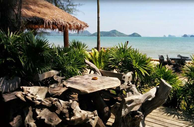 Hotel Thiw Son Beach Resort