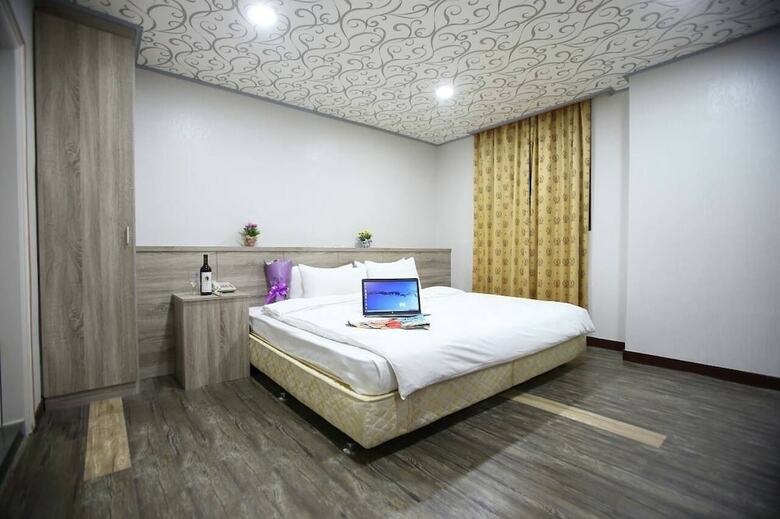 Hotel Funhouse Hsinchu