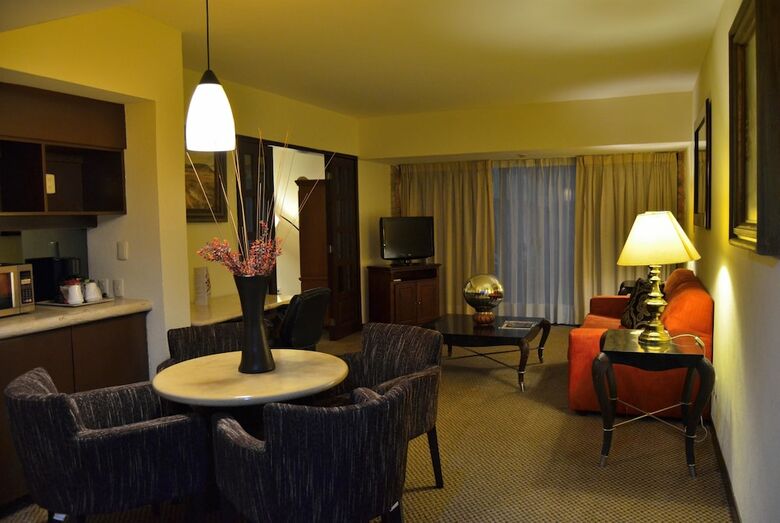 Hotel Wyndham Garden Guadalajara Expo