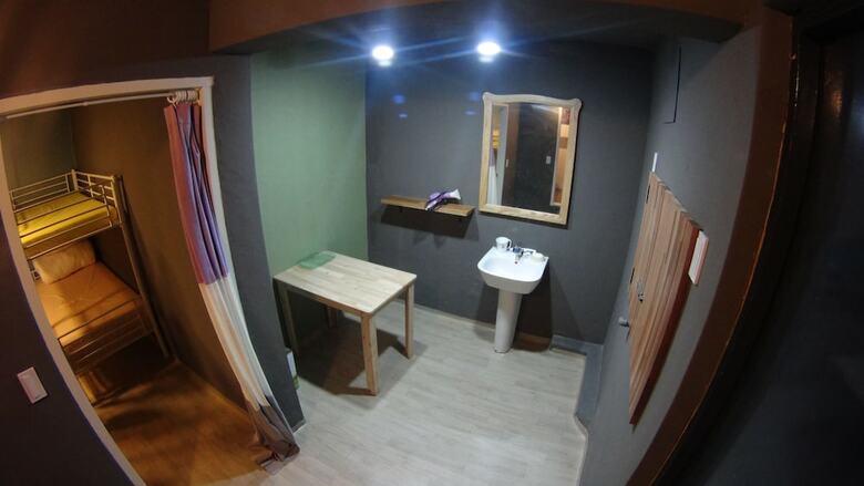 Hostal Owl Guesthouse - Hostel