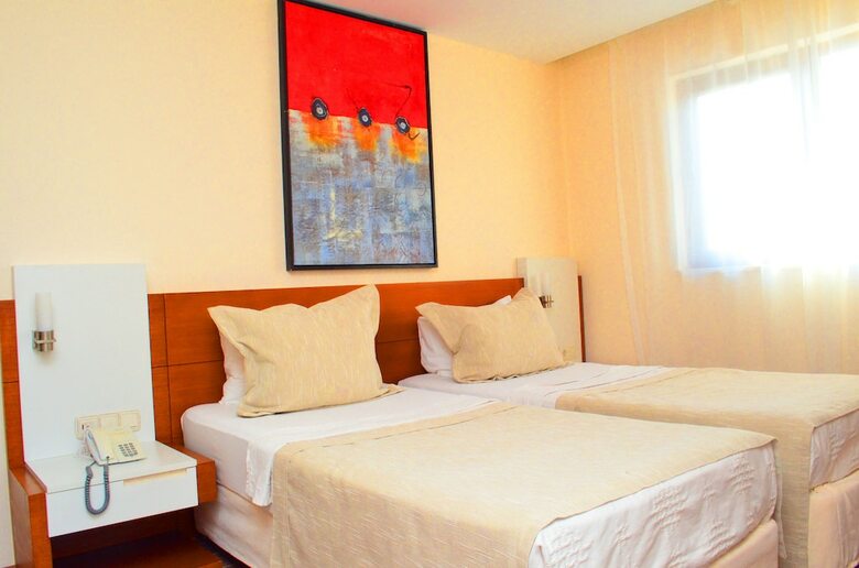 Side Nossa Hotel