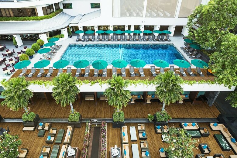 Royal Orchid Sheraton Hotel & Towers