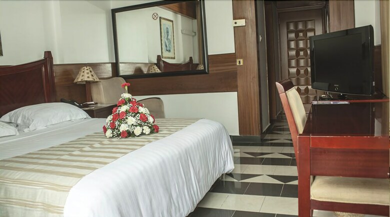 Peacock Hotel