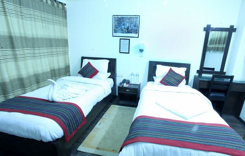 Alpine Hotel & Apartment
