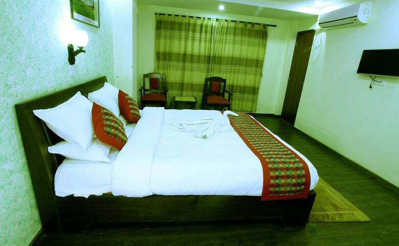 Alpine Hotel & Apartment