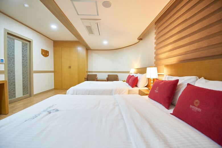 Shin Shin Hotel