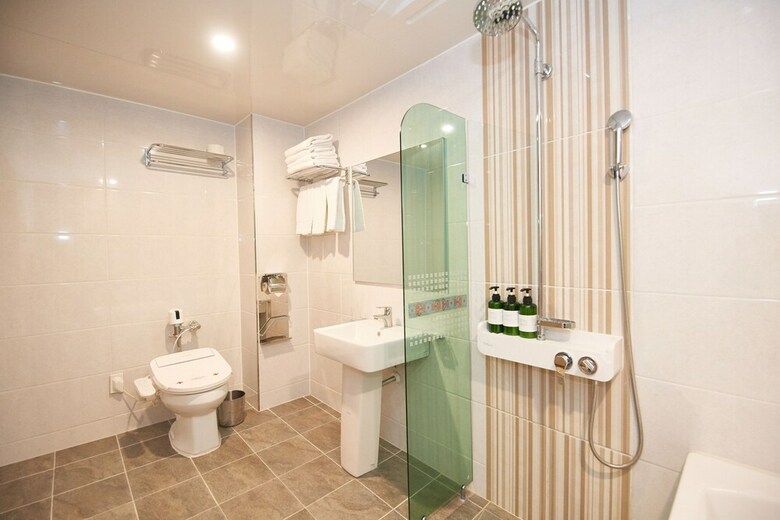 Shin Shin Hotel