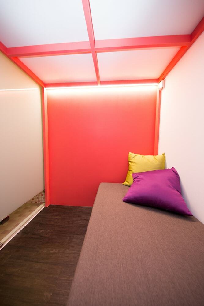 Sleepbox Hotel-ximen