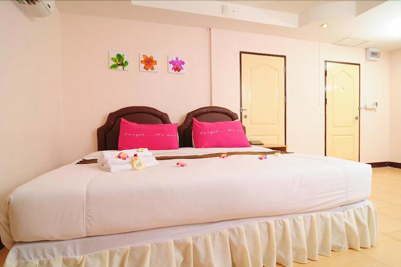 Bed By Tha-pra Hotel And Apartment
