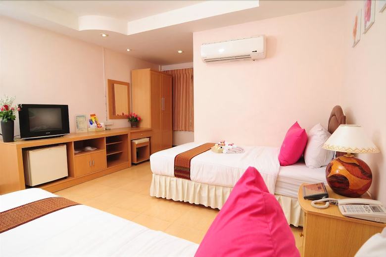 Bed By Tha-pra Hotel And Apartment