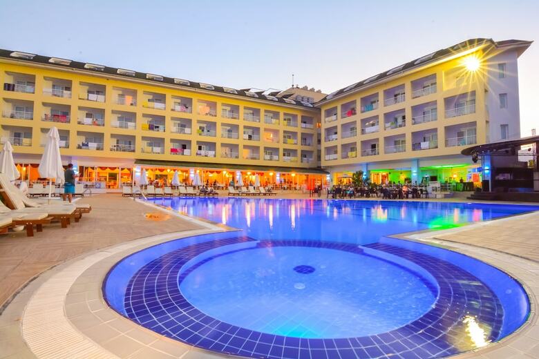 Pine House Hotel - All Inclusive