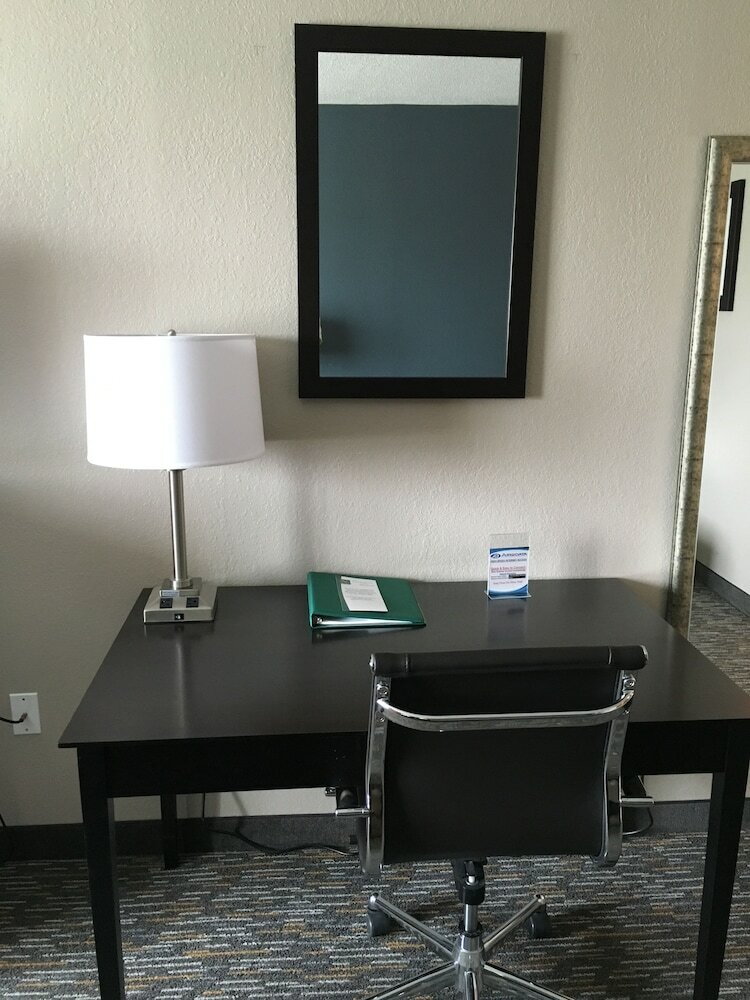 Hotel Comfort Inn