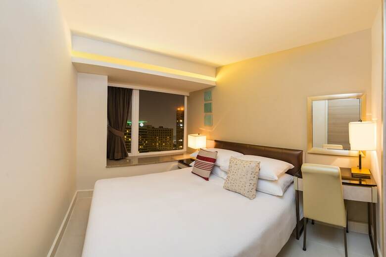 Kowloon Harbourfront Hotel