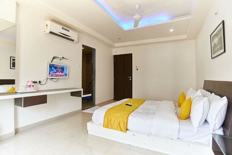 Hotel Sai Bansi