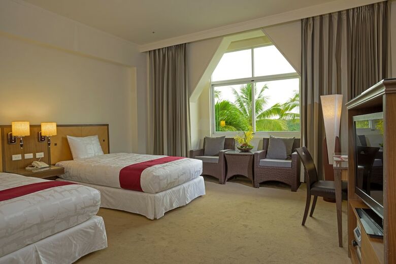 Hotel Le Beau Max Resort