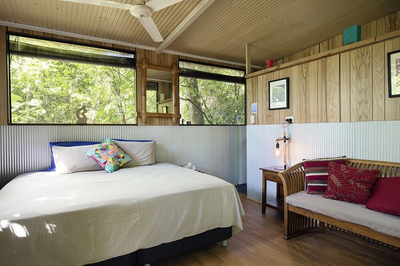 Posada Bremer Island Banubanu Beach Retreat