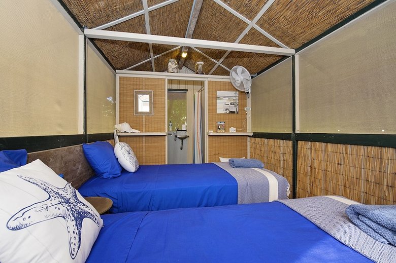 Posada Bremer Island Banubanu Beach Retreat